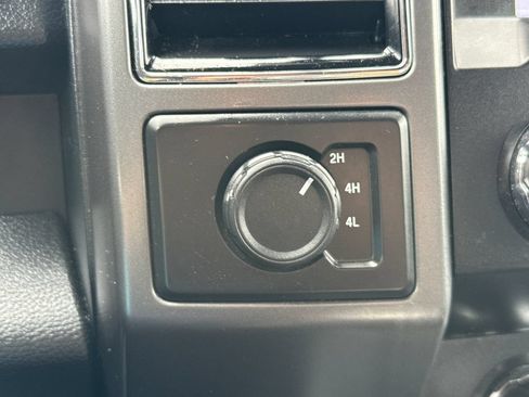 Used 2020 Ford F150 XLT w/ Equipment Group 302A Luxury AWD/4WD image 24