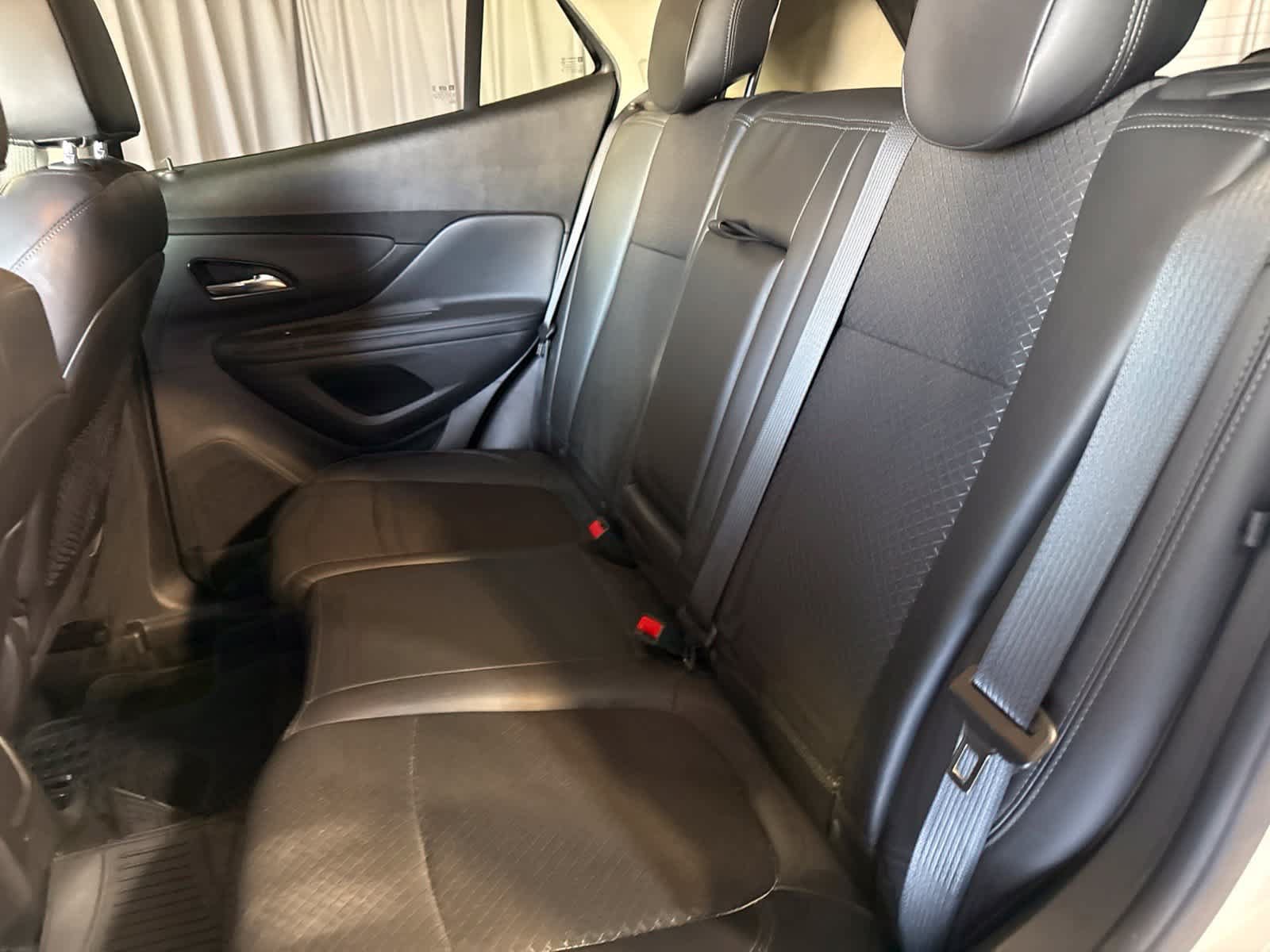 Used 2020 Buick Encore Preferred FWD image 17