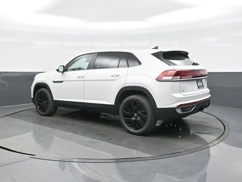 New 2026 Volkswagen Atlas Cross Sport SE image 5