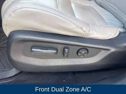 Used 2017 Honda CR-V Touring image 14