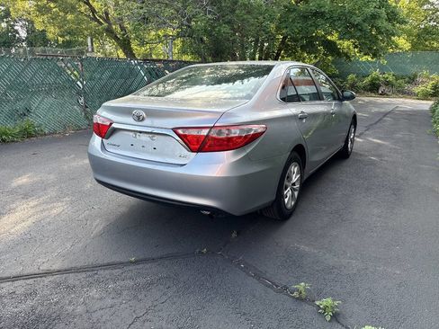 Used 2015 Toyota Camry LE FWD image 6