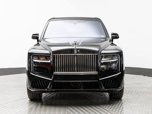 New 2026 Rolls-Royce Cullinan Black Badge image 6