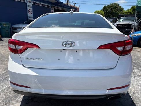 Used 2015 Hyundai Sonata SE w/ Option Group 09 FWD image 5