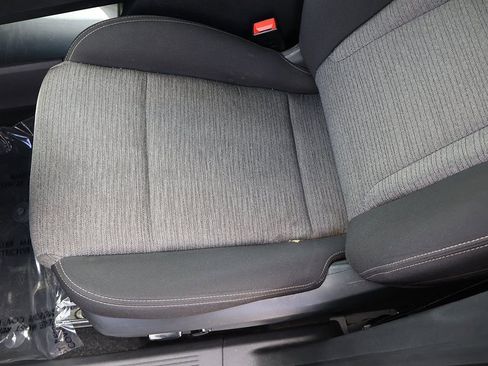 Used 2023 Nissan Rogue SV image 28