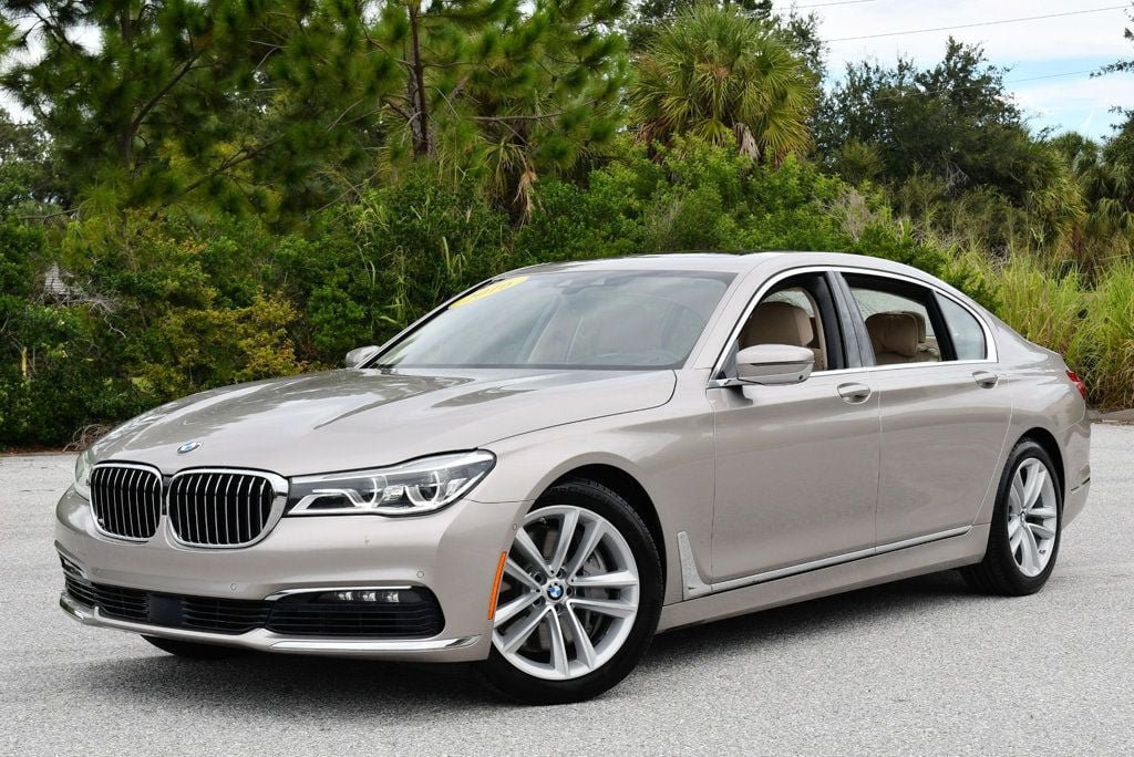 Used 2016 BMW 750i xDrive AWD/4WD image 22