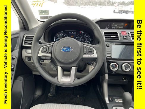 Used 2017 Subaru Forester 2.5i Premium image 13