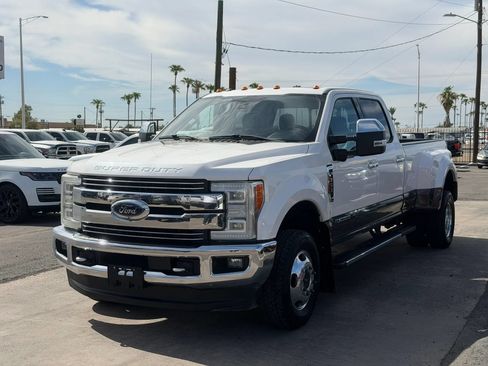 Used 2017 Ford F350 Lariat w/ Lariat Ultimate Package AWD/4WD image 1