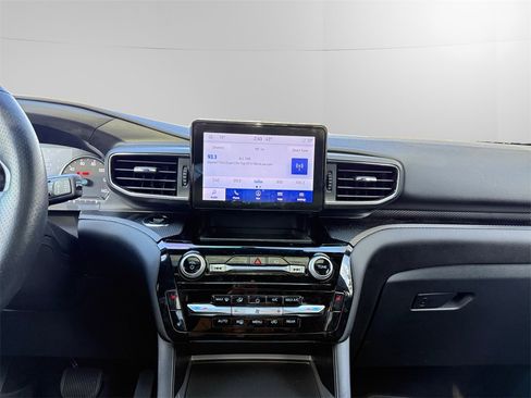 Certified 2023 Ford Explorer ST-Line w/ Class IV Trailer Tow Package image 10