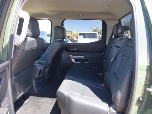 Used 2022 Toyota Tundra SR5 w/ SR5 Premium Package AWD/4WD image 31