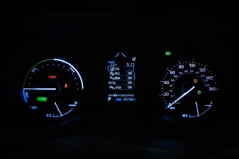 Used 2024 Toyota Sienna LE AWD/4WD image 17