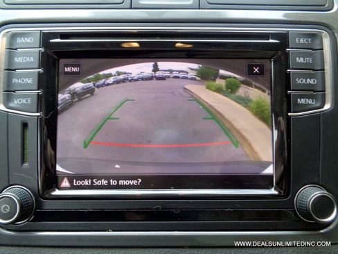 Used 2017 Volkswagen Tiguan Wolfsburg Edition image 14