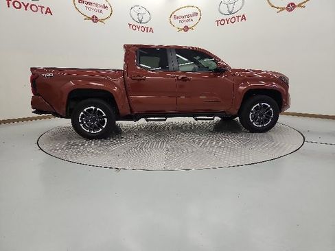 Used 2025 Toyota Tacoma TRD Sport RWD image 3