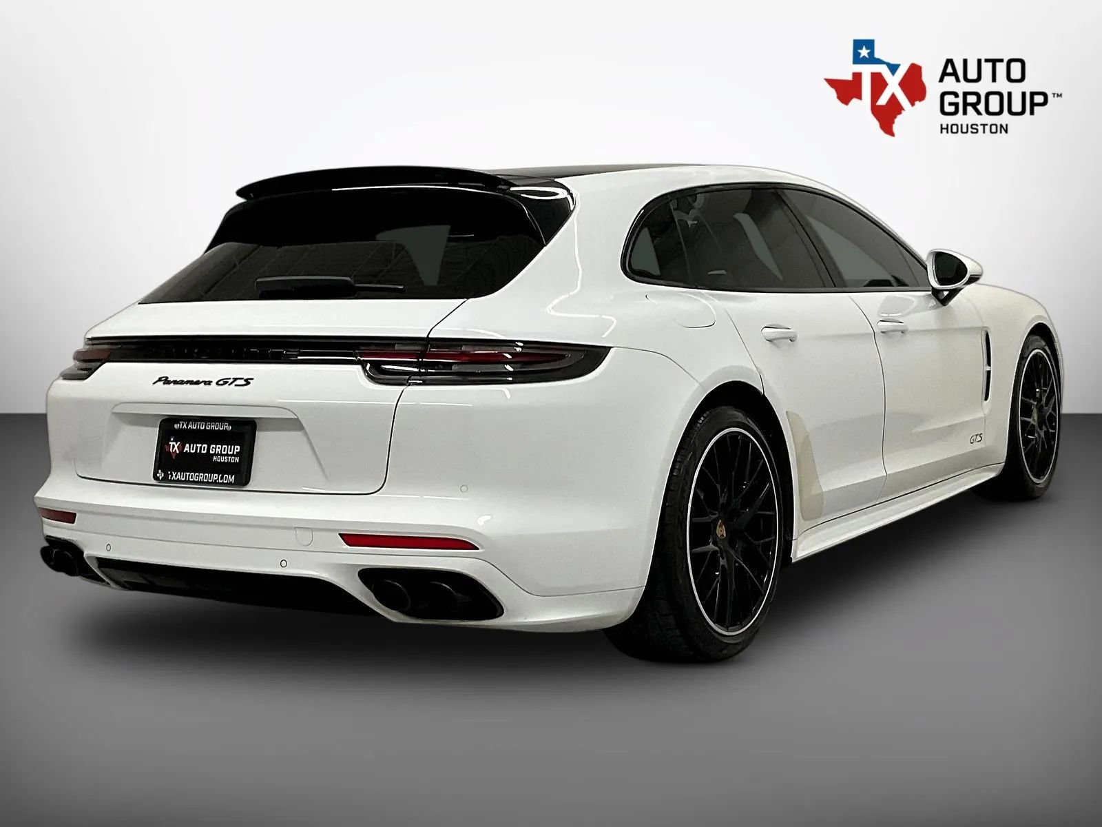 Used 2020 Porsche Panamera GTS AWD/4WD image 6