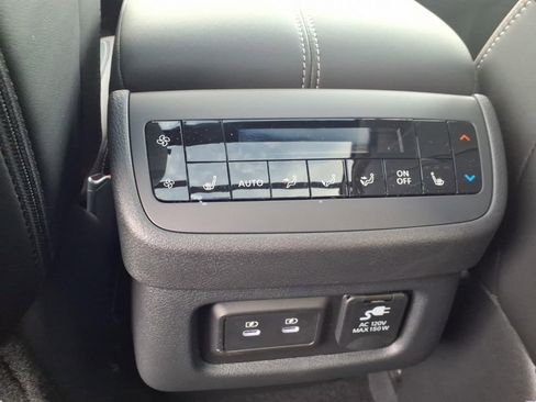 New 2026 Nissan Pathfinder Platinum w/ Cargo Package FWD image 28