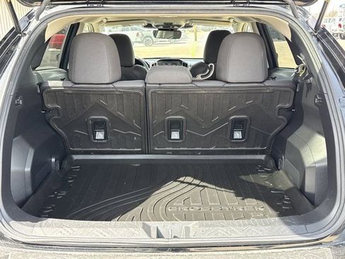 Used 2024 Subaru Crosstrek 2.0i Premium image 9