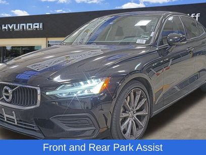 Used 2020 Volvo S60 T6 Momentum
