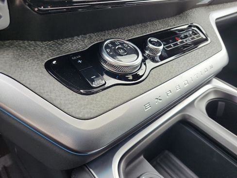 New 2026 Ford Expedition Tremor image 15