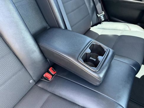 Used 2017 Toyota Camry SE FWD image 28