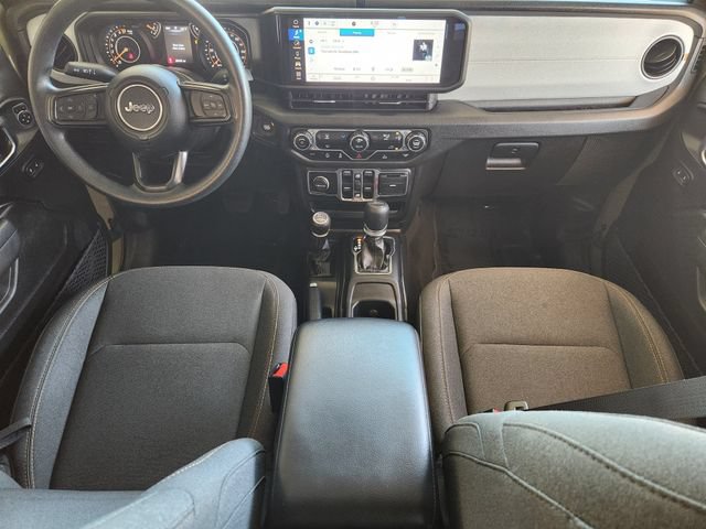 Used 2025 Jeep Gladiator Sport AWD/4WD image 26