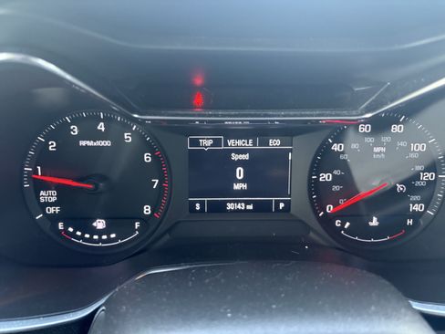 Used 2023 Chevrolet TrailBlazer LT w/ Convenience Package FWD image 10