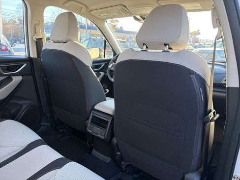 Certified 2023 Subaru Forester Base image 34