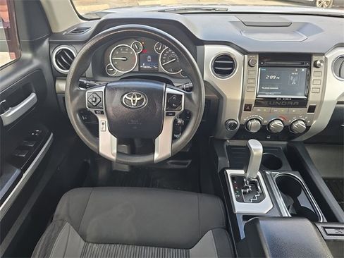 Used 2016 Toyota Tundra SR5 image 10