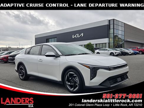Certified 2025 Kia K4 EX image 1