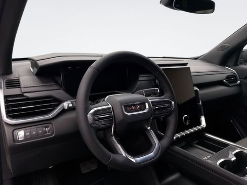 Used 2025 GMC Acadia Elevation image 10