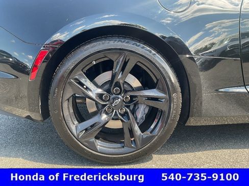 Used 2022 Chevrolet Camaro SS RWD image 12