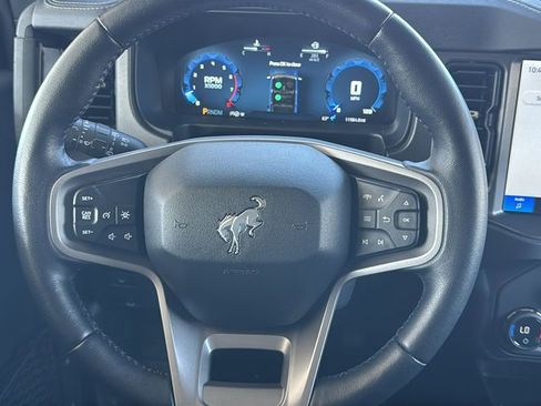 Certified 2025 Ford Bronco Badlands image 11