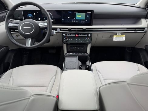 Certified 2025 Hyundai Tucson Limited image 12