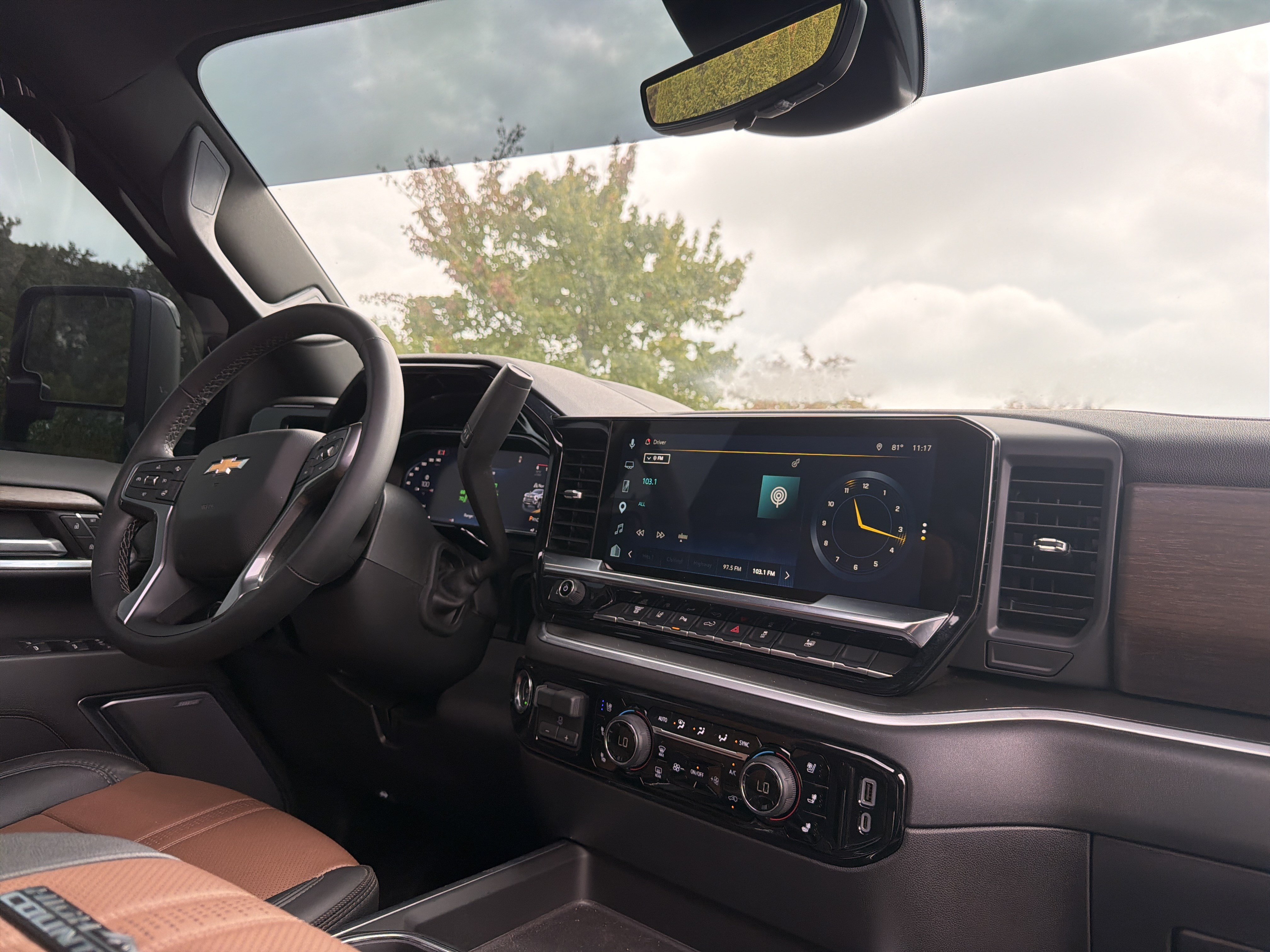 Used 2026 Chevrolet Silverado 3500 High Country w/ High Country Premium Package AWD/4WD image 7