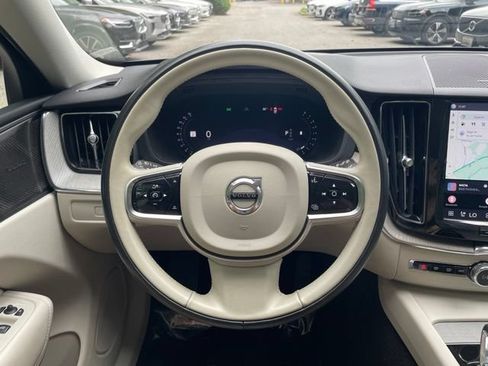 Certified 2024 Volvo XC60 B5 Plus w/ Climate Package AWD/4WD image 19
