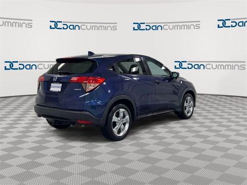 Used 2016 Honda HR-V EX image 8