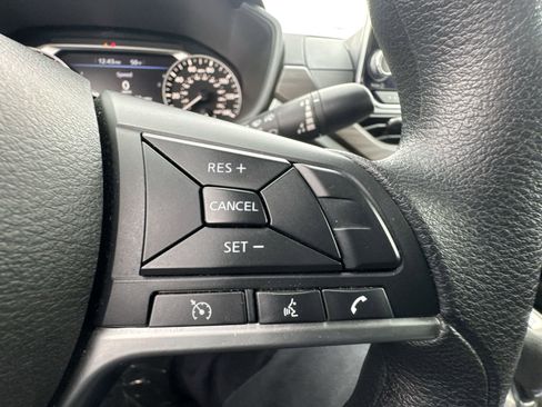 Used 2024 Nissan Altima 2.5 SV FWD image 23