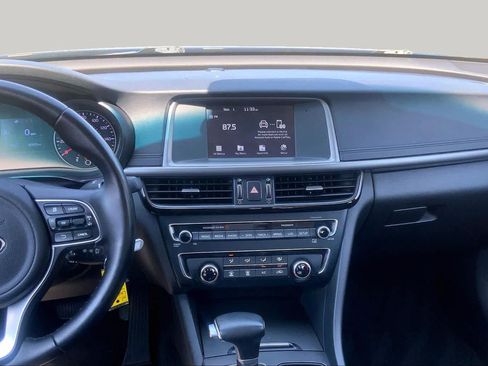 Used 2018 Kia Optima S w/ Panoramic Sunroof Package FWD image 7