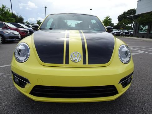 Used 2014 Volkswagen Beetle GSR FWD image 9
