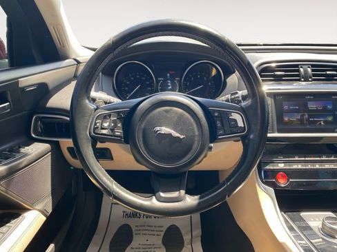 Used 2017 Jaguar XE Prestige RWD image 12