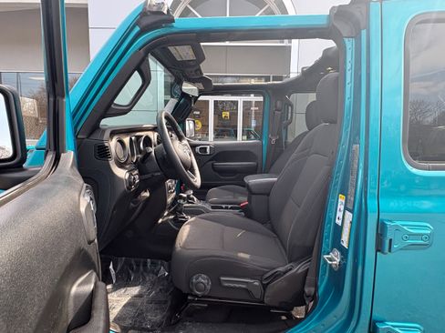 Certified 2020 Jeep Wrangler Unlimited Sport S AWD/4WD image 13