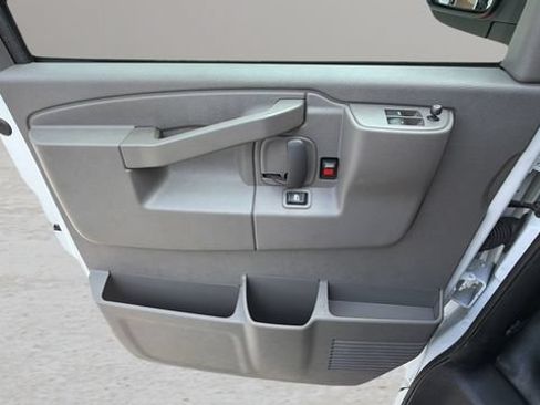 Used 2025 GMC Savana 2500 w/ Driver Convenience Package RWD image 20
