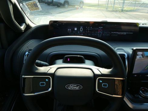 New 2027 Ford Expedition Max Platinum w/ Stealth Appearance Package AWD/4WD image 16