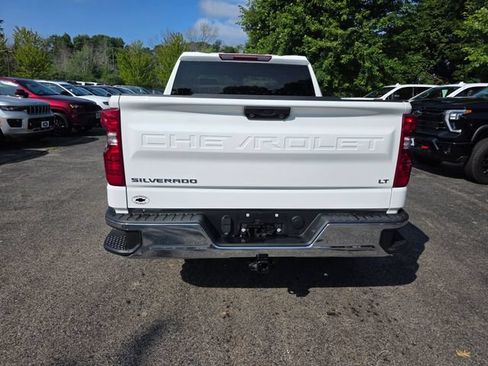 Used 2024 Chevrolet Silverado 1500 LT AWD/4WD image 3
