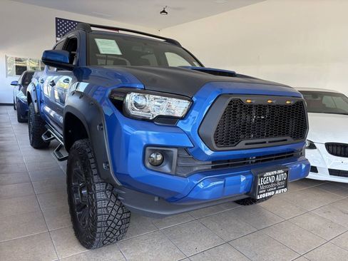 Used 2017 Toyota Tacoma TRD Sport w/ Tow Package (A/T) AWD/4WD image 7