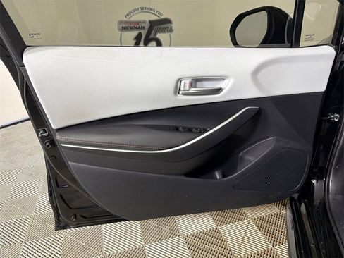 Used 2025 Toyota Corolla SE image 10