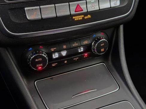 Used 2019 Mercedes-Benz GLA 250 image 19