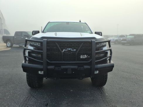 Used 2020 Chevrolet Silverado 1500 LT Trail Boss image 2