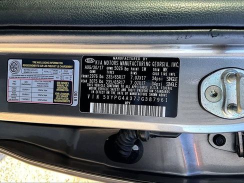 Used 2018 Kia Sorento LX image 18