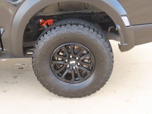 Certified 2025 Ford F150 Raptor AWD/4WD image 17