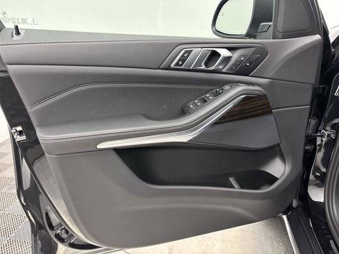 New 2026 BMW X5 xDrive40i w/ Climate Comfort Package image 26