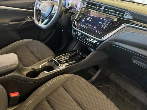 Used 2023 Chevrolet Bolt EUV LT w/ Driver Confidence Package image 16